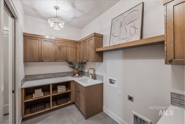 13327 Prominence Ridge Ln, Caldwell, ID 83607