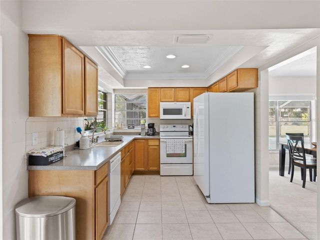 322 HOLLOWTREE DRIVE, Seffner, FL 33584