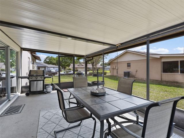 322 HOLLOWTREE DRIVE, Seffner, FL 33584