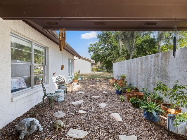 322 HOLLOWTREE DRIVE, Seffner, FL 33584