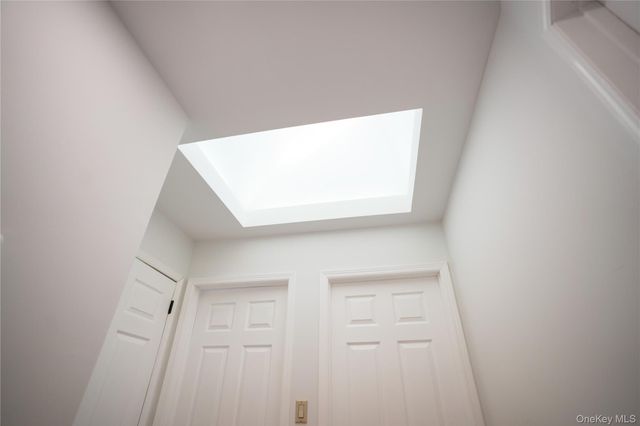 90 Rockland Drive, Jericho, NY 11753