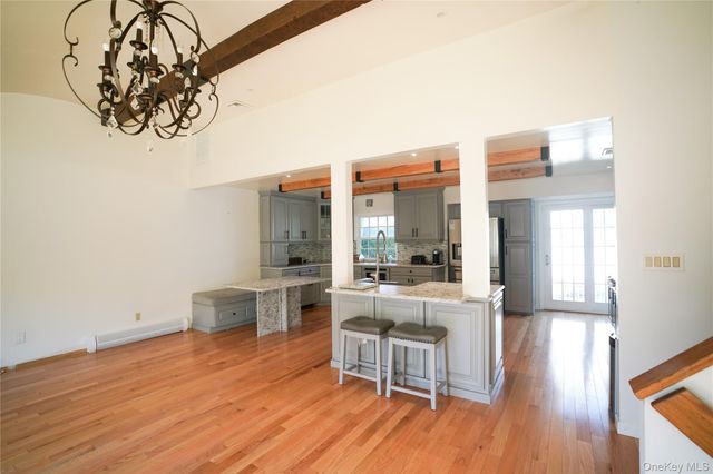 90 Rockland Drive, Jericho, NY 11753