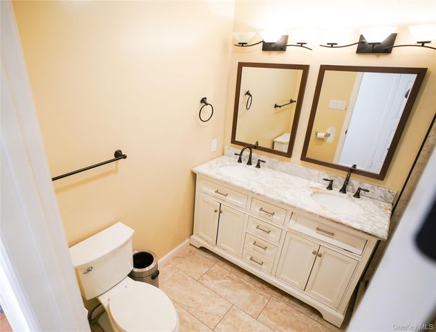 90 Rockland Drive, Jericho, NY 11753