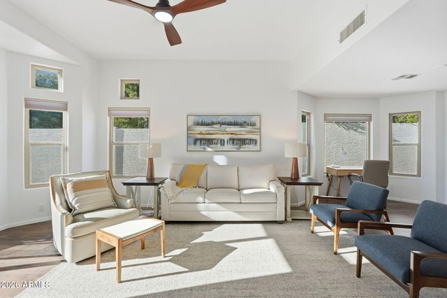 16457 E ASHBROOK Drive B, Fountain Hills, AZ 85268