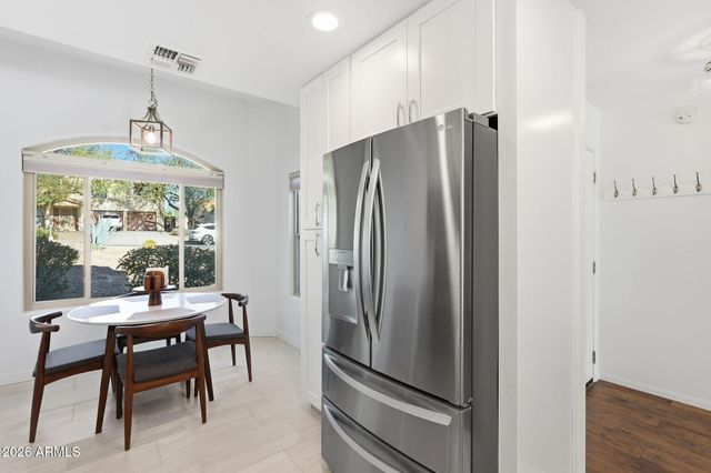 16457 E ASHBROOK Drive B, Fountain Hills, AZ 85268