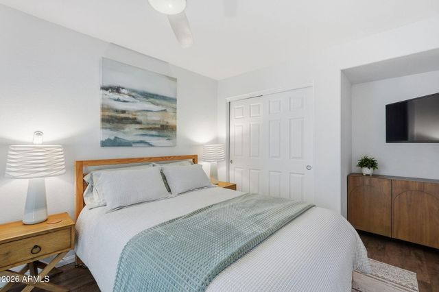 16457 E ASHBROOK Drive B, Fountain Hills, AZ 85268