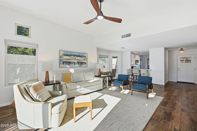 16457 E ASHBROOK Drive B, Fountain Hills, AZ 85268