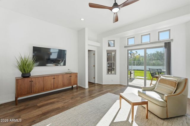 16457 E ASHBROOK Drive B, Fountain Hills, AZ 85268