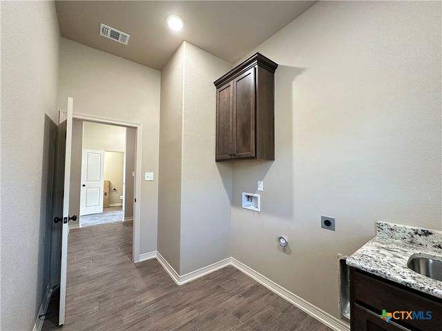 214 Desert Holly Drive, Temple, TX 76502