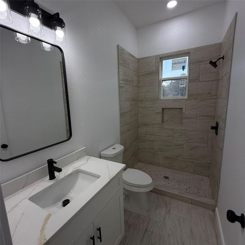 118 Crazy Cross RD, Wimberley, TX 78676