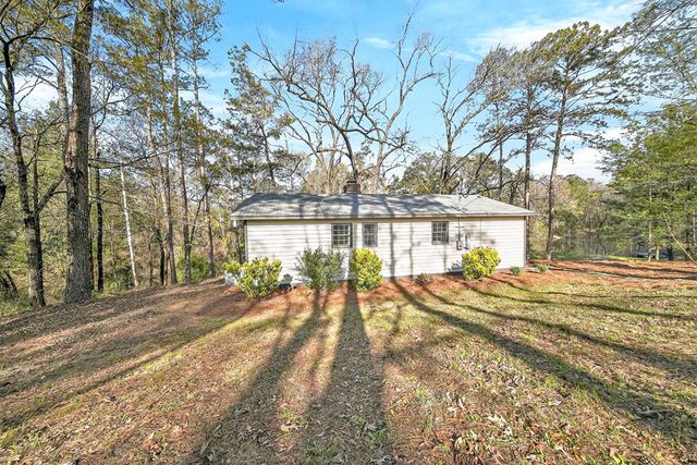 12 Camellia Lane, Box Springs, GA 31801