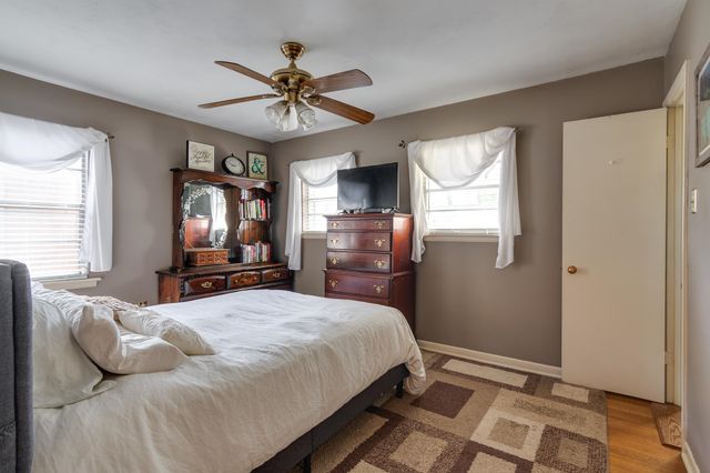 5136 WOODLARK AVE, Memphis, TN 38117