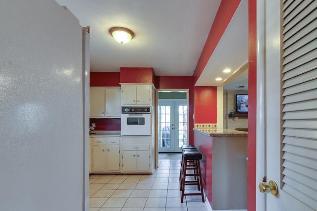 5136 WOODLARK AVE, Memphis, TN 38117