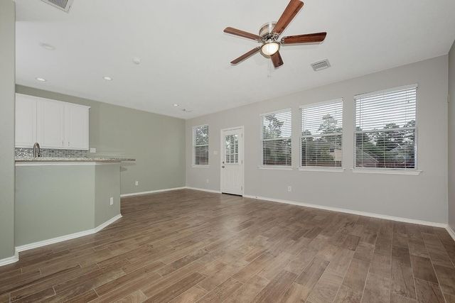 247 W Stedhill Loop, The Woodlands, TX 77384
