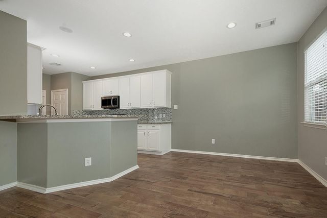 247 W Stedhill Loop, The Woodlands, TX 77384