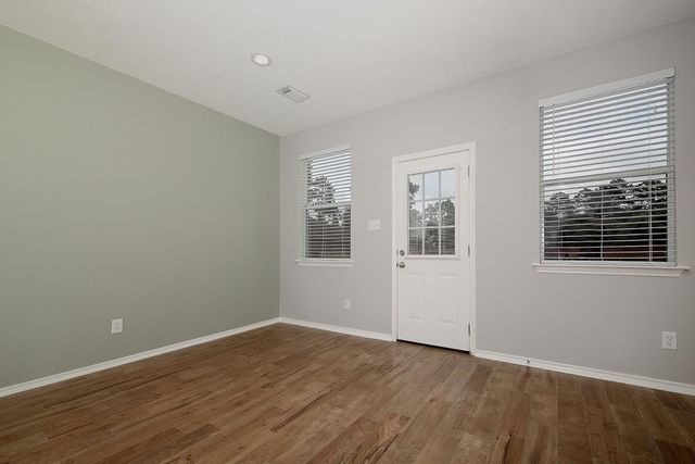 247 W Stedhill Loop, The Woodlands, TX 77384