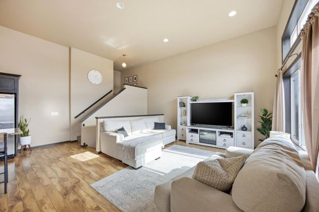 923 42nd Avenue W, West Fargo, ND 58078