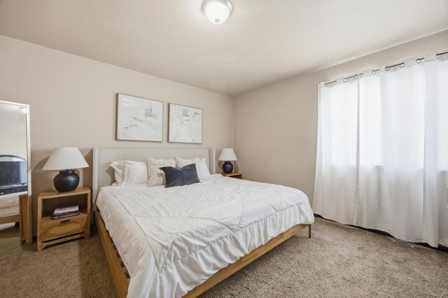 923 42nd Avenue W, West Fargo, ND 58078