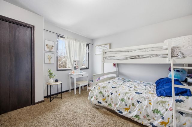 923 42nd Avenue W, West Fargo, ND 58078