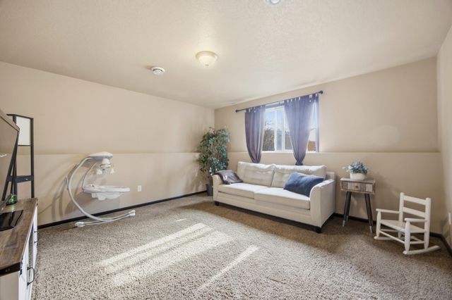 923 42nd Avenue W, West Fargo, ND 58078