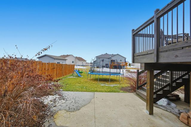 923 42nd Avenue W, West Fargo, ND 58078