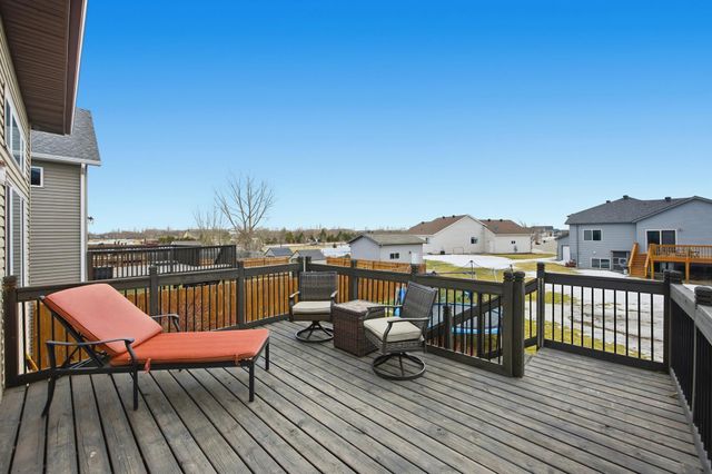 923 42nd Avenue W, West Fargo, ND 58078