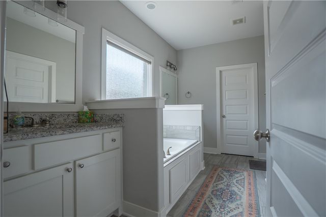 4710 W Canyon Run Drive, Fayetteville, AR 72704