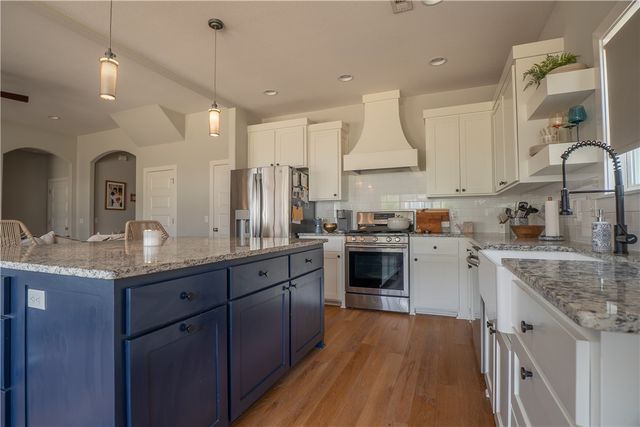 4710 W Canyon Run Drive, Fayetteville, AR 72704