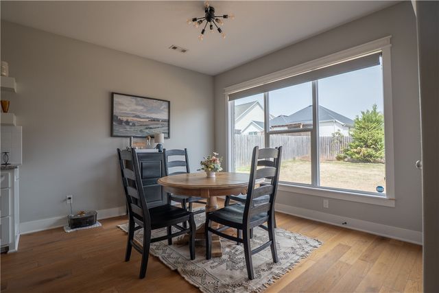 4710 W Canyon Run Drive, Fayetteville, AR 72704