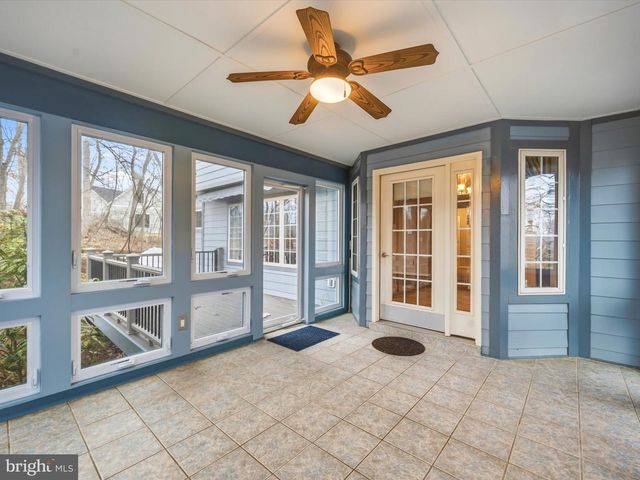 63 HACKBERRY CIR, Shepherdstown, WV 25443