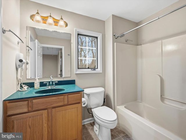 63 HACKBERRY CIR, Shepherdstown, WV 25443