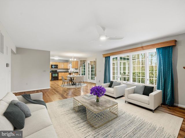 63 HACKBERRY CIR, Shepherdstown, WV 25443