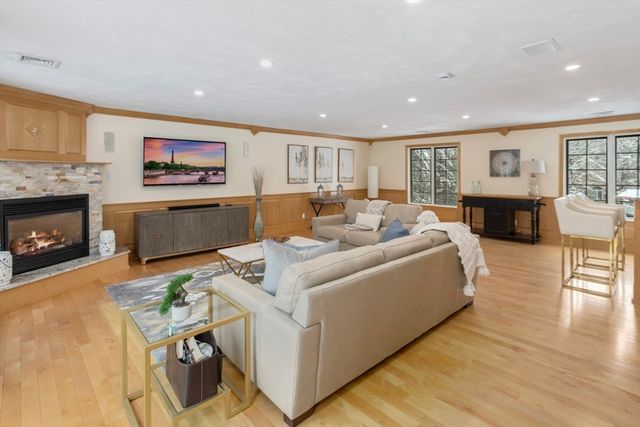 6 Cabral Drive, Middleton, MA 01949