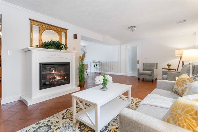 6 Cabral Drive, Middleton, MA 01949