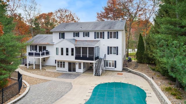 6 Cabral Drive, Middleton, MA 01949