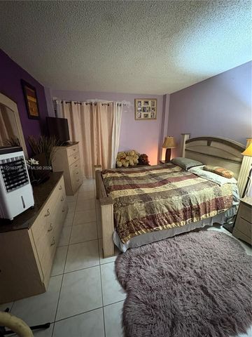 4152 Inverrary Dr 303, Lauderhill, FL 33319