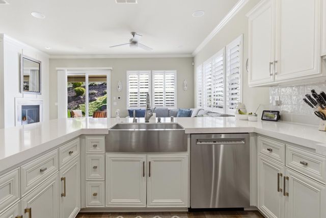 816 Hildebrand Cir, Folsom, CA 95630