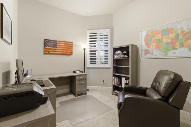 816 Hildebrand Cir, Folsom, CA 95630