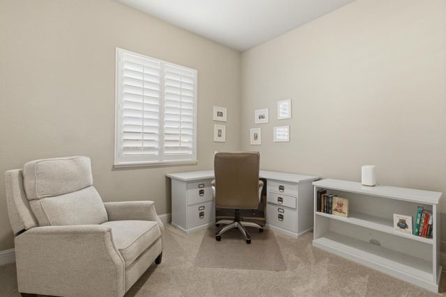 816 Hildebrand Cir, Folsom, CA 95630