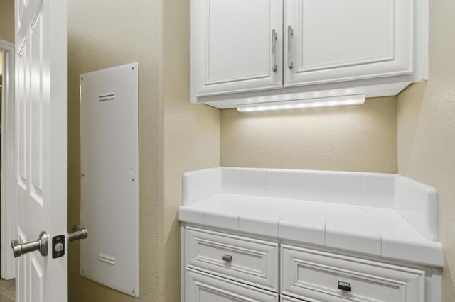 816 Hildebrand Cir, Folsom, CA 95630