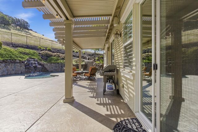 816 Hildebrand Cir, Folsom, CA 95630