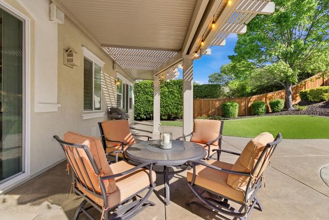 816 Hildebrand Cir, Folsom, CA 95630