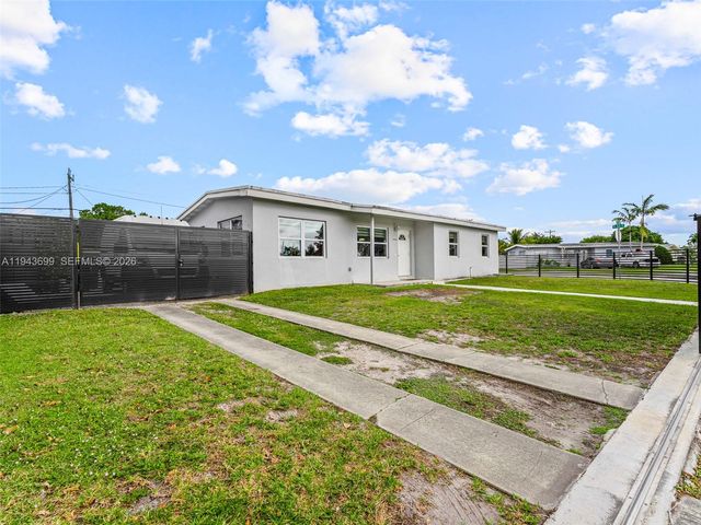 11401 SW 56th St, Miami, FL 33165