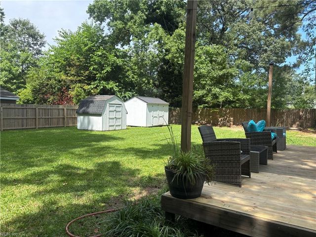 1725 Pike ST, Suffolk, VA 23433