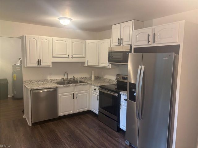 1725 Pike ST, Suffolk, VA 23433