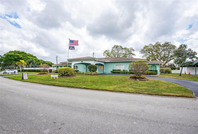 8521 NW 57th Ct, Tamarac, FL 33321