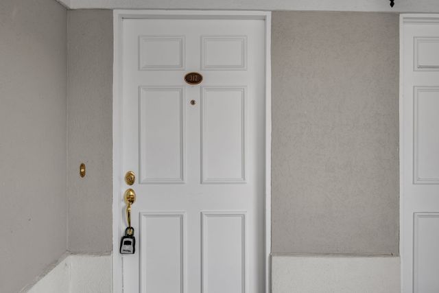 3818 West End Ave Apt 312, Nashville, TN 37205