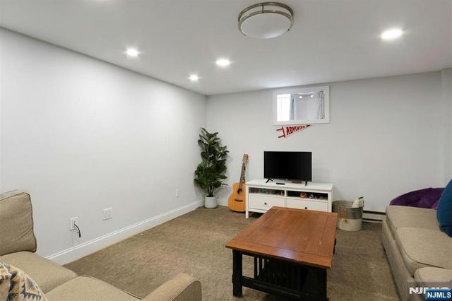 54 Chestnut Avenue, Park Ridge, NJ 07656