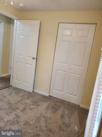 416 POCAHONTAS DR, Ruther Glen, VA 22546