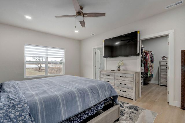 3630 N Thistlewood Court, Springfield, MO 65803